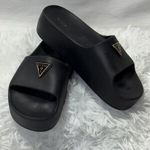 NWOT- Guess Sandal Slides